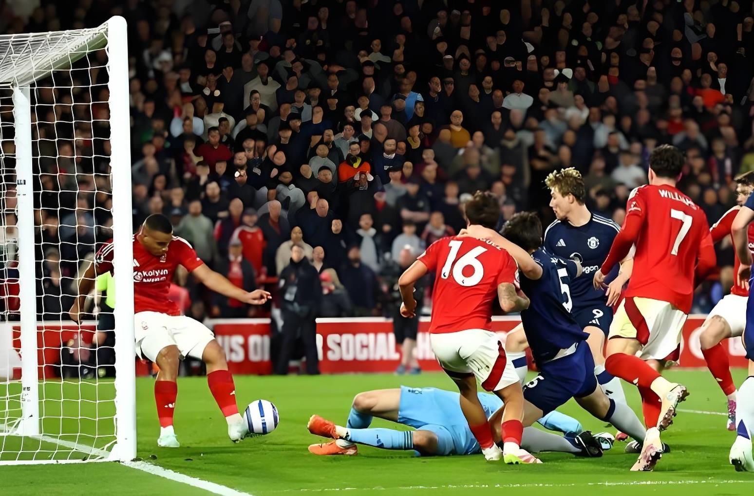 曼联次回合绝杀马德里竞技，罗德里砍下14记关键球，全场沸腾(曼联德比对手)